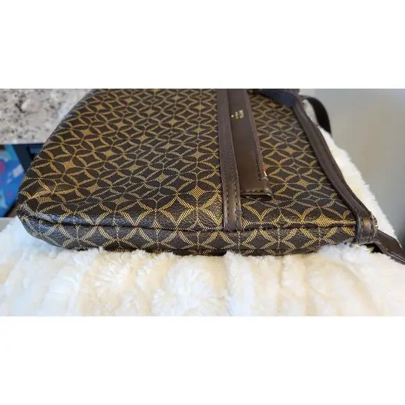 Fossil Leather Crossbody Bag with adjustable strap in Brown Leather